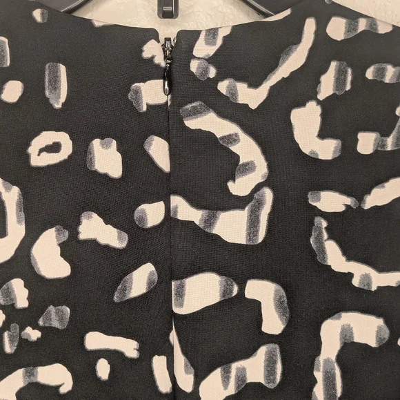 H&M Leopard Print Sleeveless Dress - Picture 7 of 10